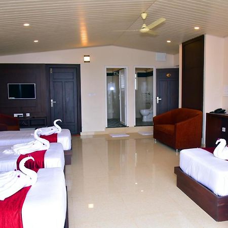 Hotel Coorg Palace Мадикери Екстериор снимка