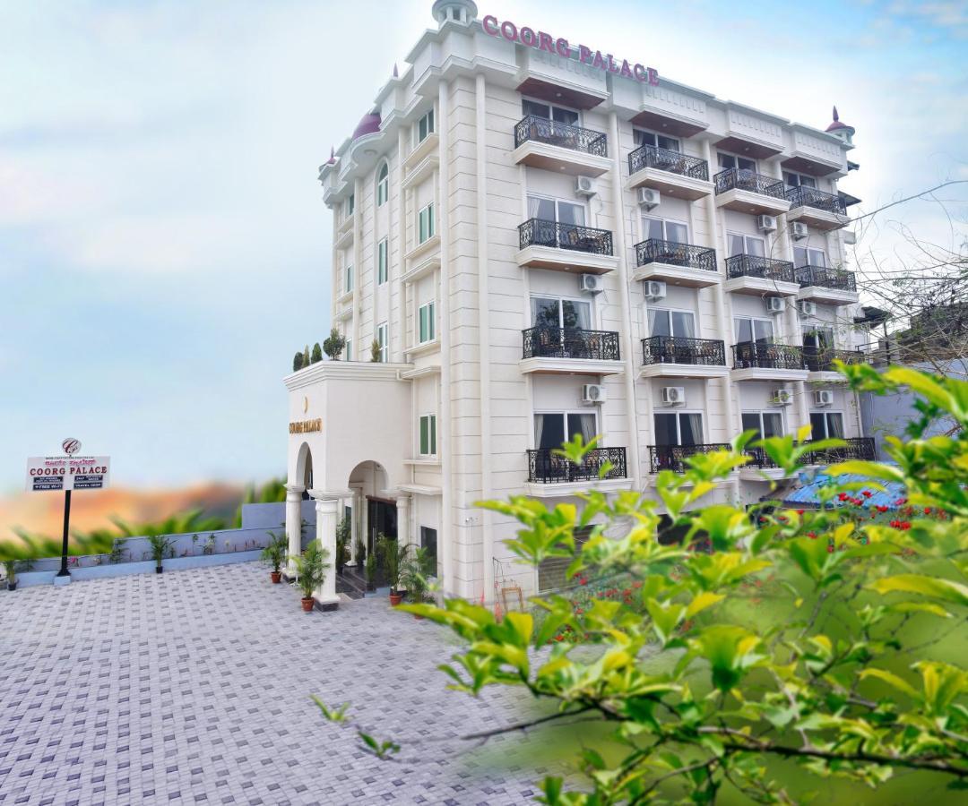 Hotel Coorg Palace Мадикери Екстериор снимка