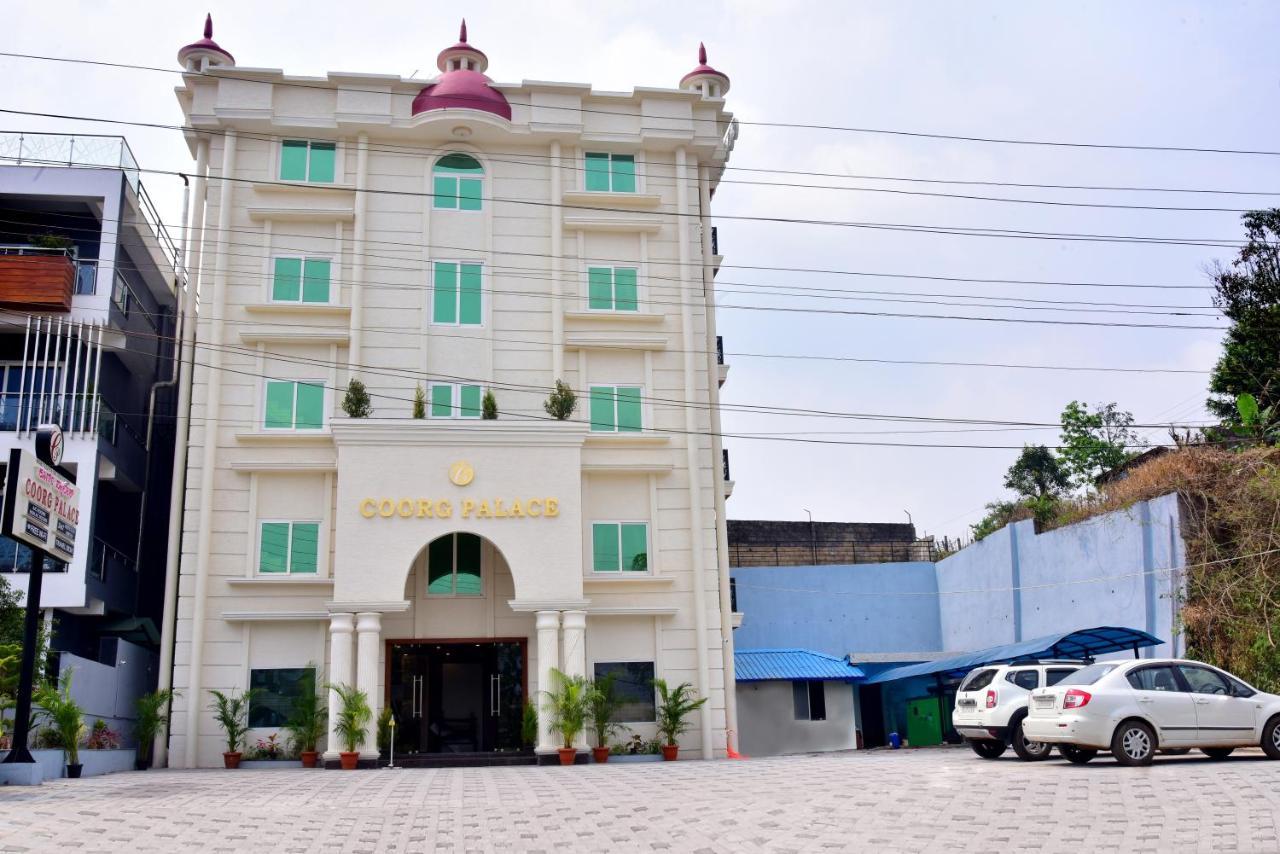 Hotel Coorg Palace Мадикери Екстериор снимка
